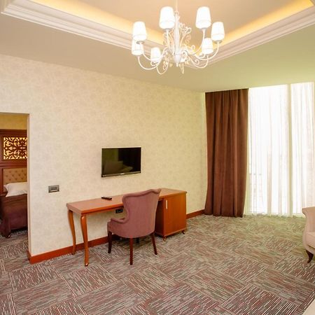 Azpetrol Hotel קוסאר מראה חיצוני תמונה