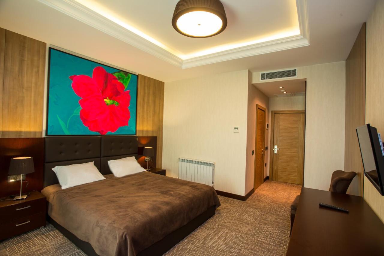 Azpetrol Hotel קוסאר מראה חיצוני תמונה