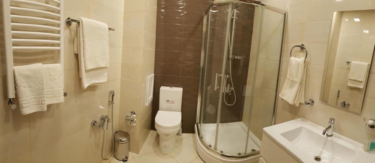 Azpetrol Hotel קוסאר מראה חיצוני תמונה